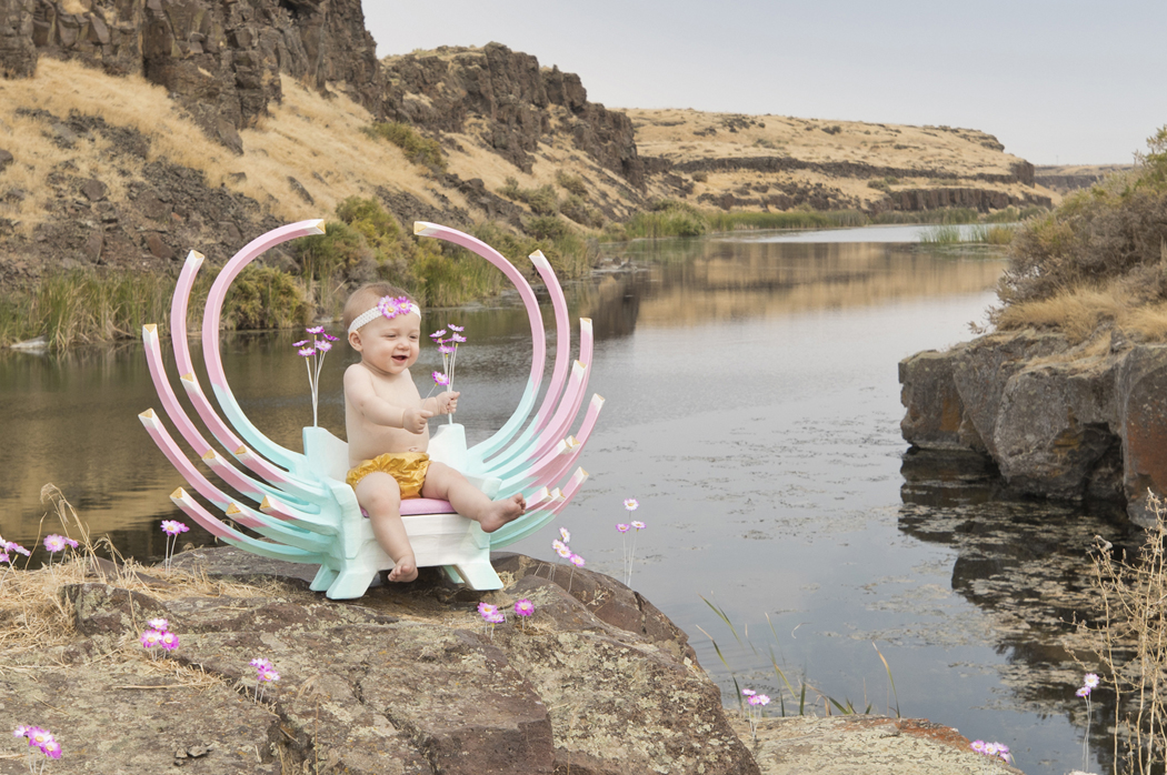 A STORY ABOUT LOVE. FOR THE CHILD.